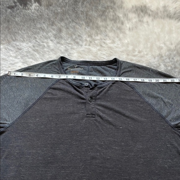 American Eagle Gym Shirt - Picture 7 of 9